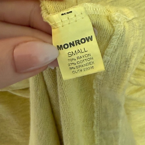Monrow Light Yellow Knotted Short Sleeve Midi Casual Shirt Dress NWOT- Small - Picture 4 of 4